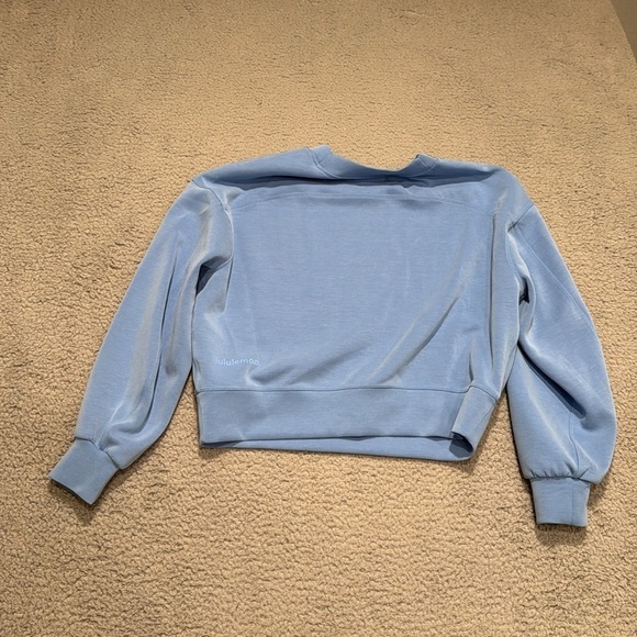 Lululemon Perfectly Oversized Cropped Crew
Softstreme size 2 - Picture 4 of 6